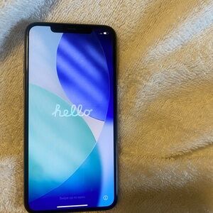 Apple iPhone Black with Blue and Teal Display golden 11 Max Pro